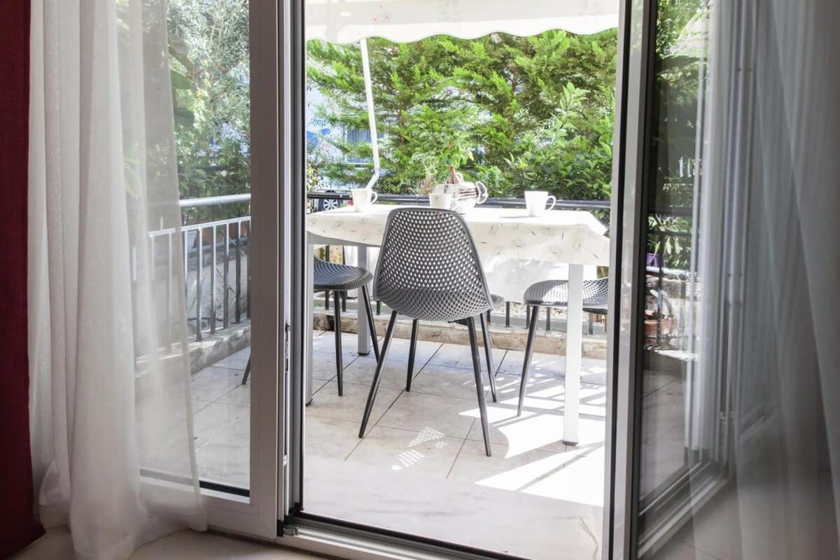 Kallithea Comfort 3 Bd Balcony Family Apartment